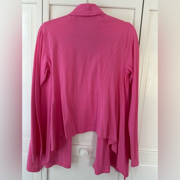Like new Lilly Pulitzer cardigan top - Picture 2 of 3